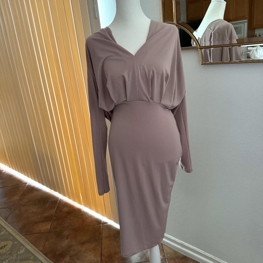 ASOS Long Sleeve Plunging Neck Midi dress Size US: 6